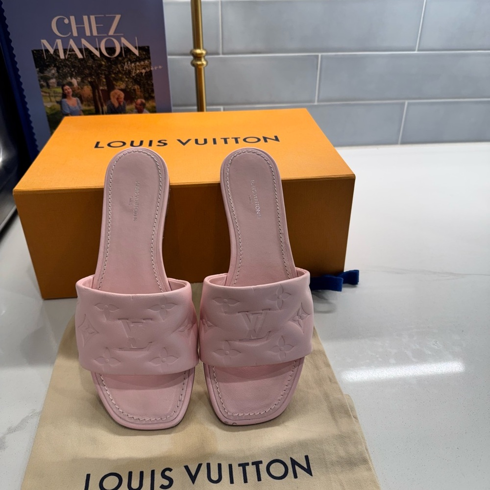 Louis Vuitton Pink Sandals Plush Comfort